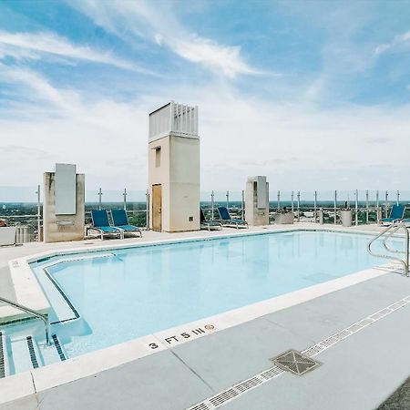 Frontdesk Skyhouse Apts Uptown Charlotte Apartment Luaran gambar