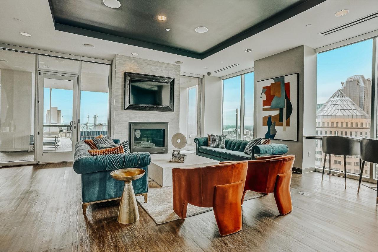 Frontdesk Skyhouse Apts Uptown Charlotte Apartment Luaran gambar