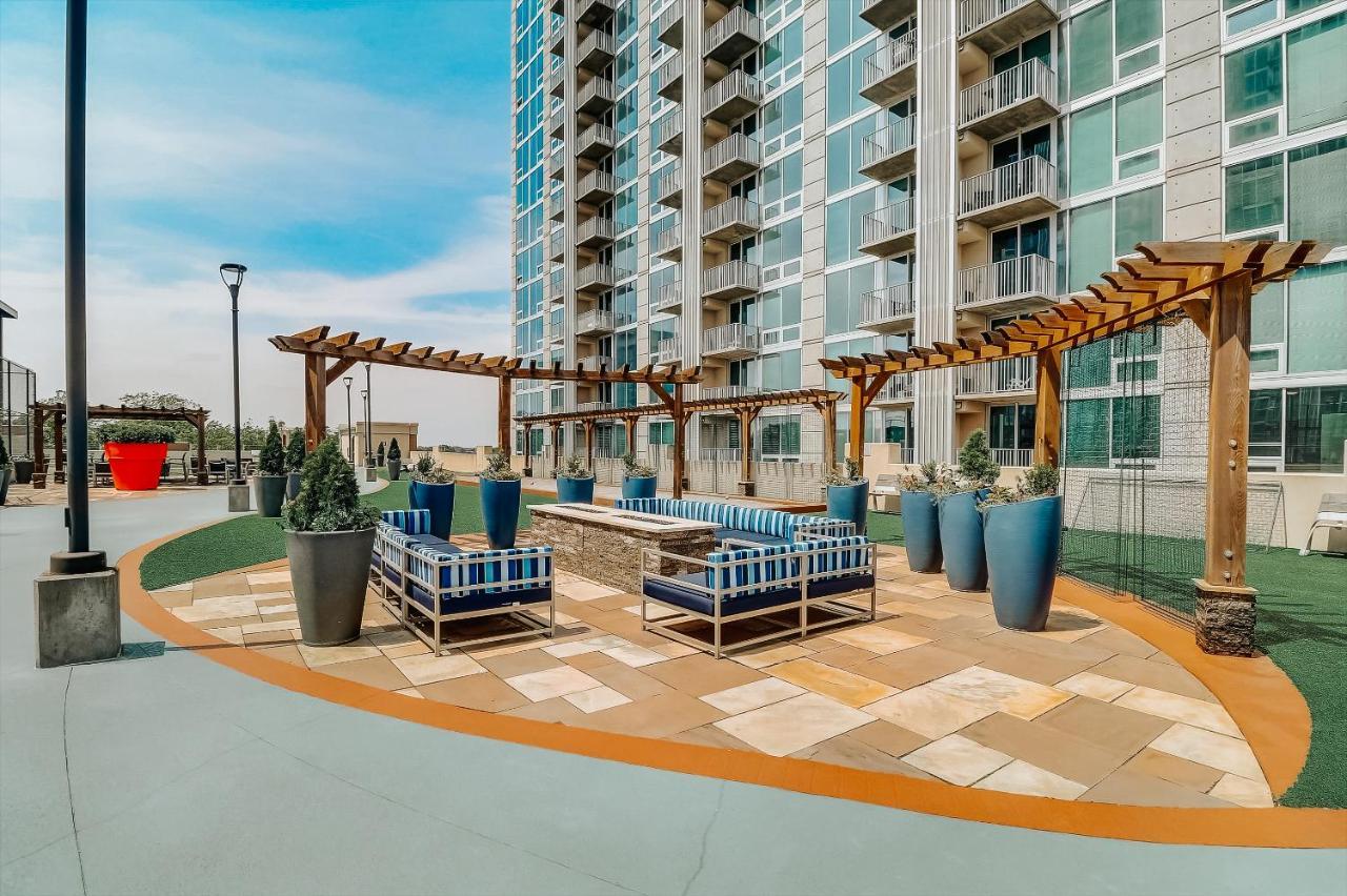 Frontdesk Skyhouse Apts Uptown Charlotte Apartment Luaran gambar