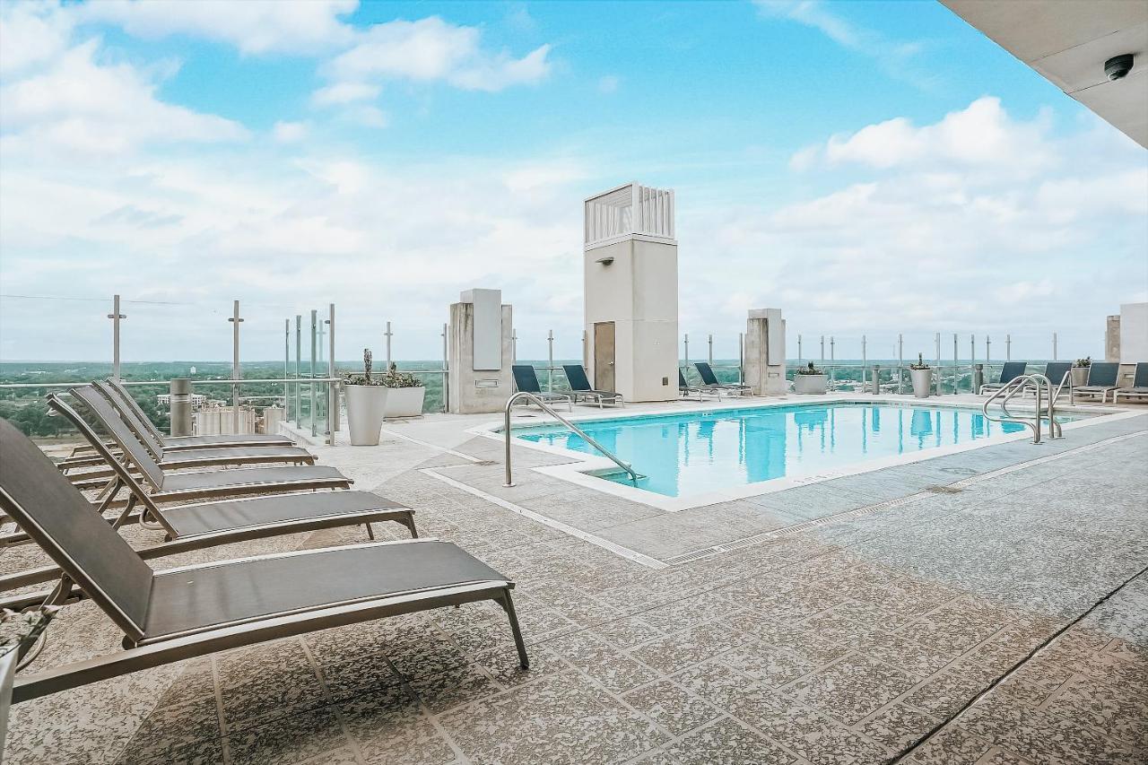 Frontdesk Skyhouse Apts Uptown Charlotte Apartment Luaran gambar