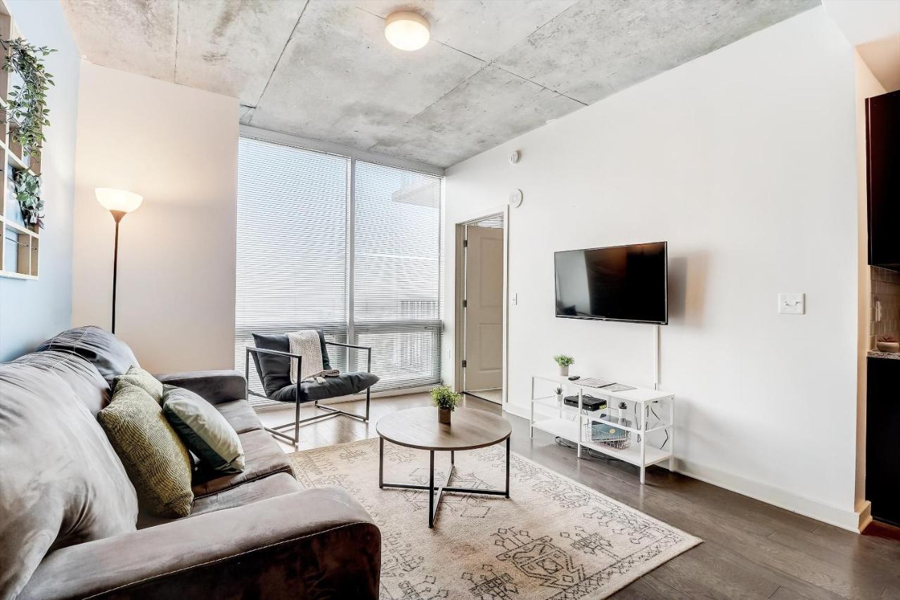 Frontdesk Skyhouse Apts Uptown Charlotte Apartment Bilik gambar