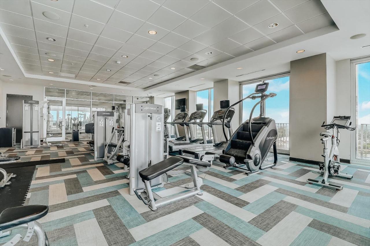 Frontdesk Skyhouse Apts Uptown Charlotte Apartment Luaran gambar