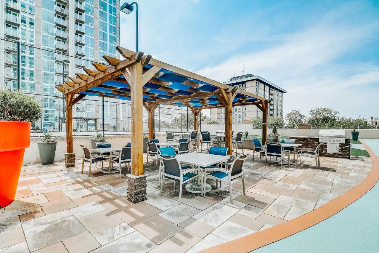 Frontdesk Skyhouse Apts Uptown Charlotte Apartment Luaran gambar