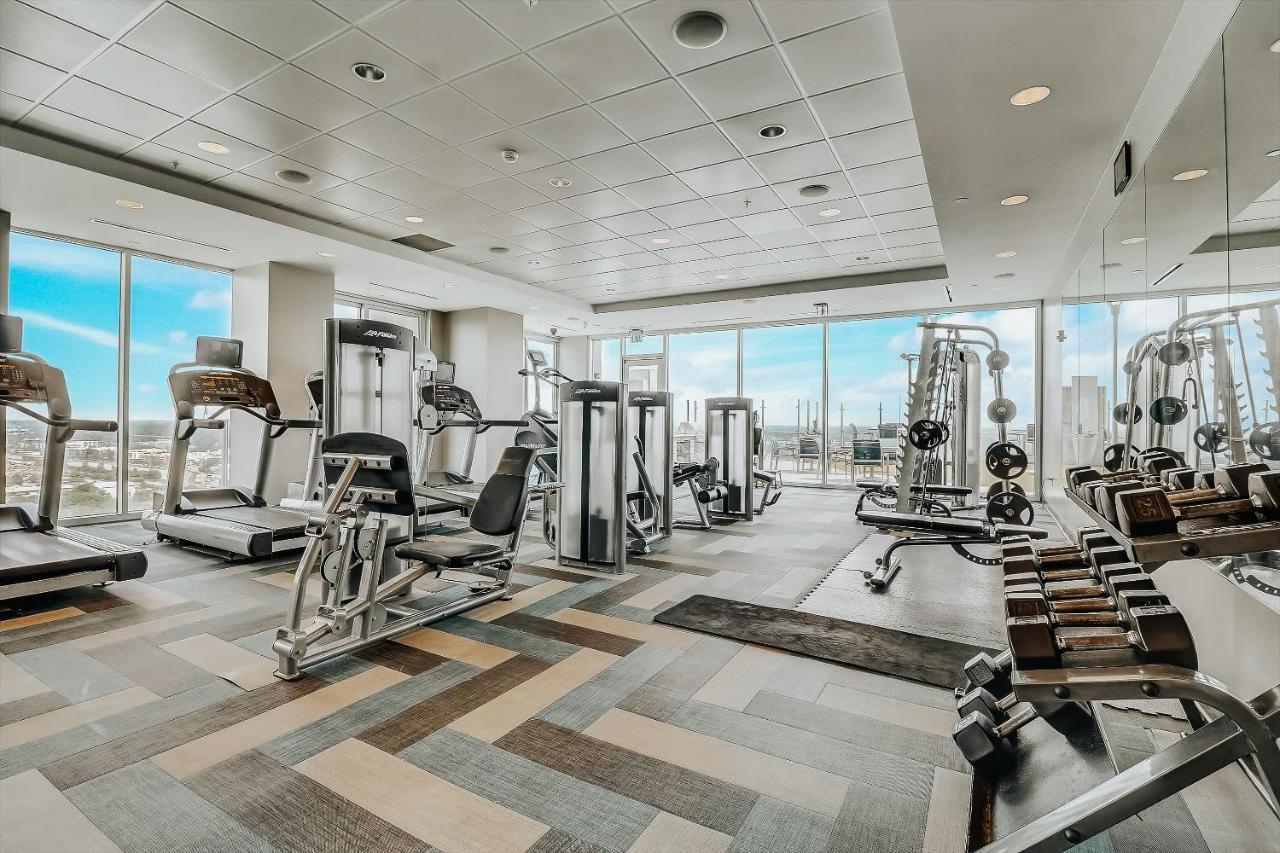 Frontdesk Skyhouse Apts Uptown Charlotte Apartment Luaran gambar