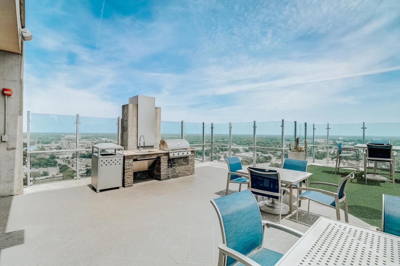 Frontdesk Skyhouse Apts Uptown Charlotte Apartment Luaran gambar