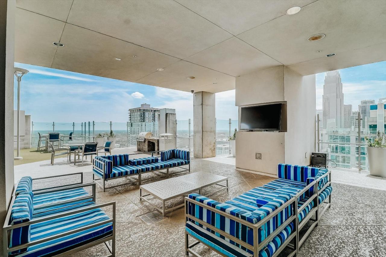 Frontdesk Skyhouse Apts Uptown Charlotte Apartment Luaran gambar