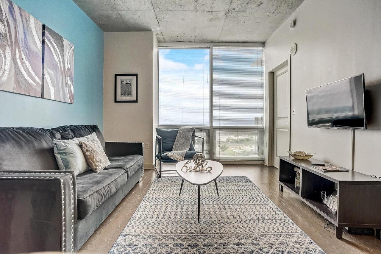 Frontdesk Skyhouse Apts Uptown Charlotte Apartment Bilik gambar