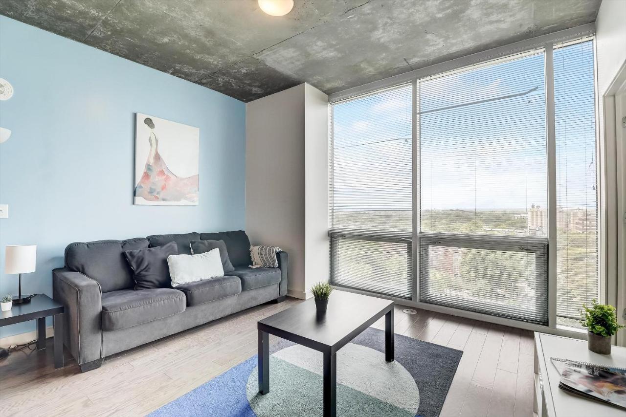 Frontdesk Skyhouse Apts Uptown Charlotte Apartment Bilik gambar